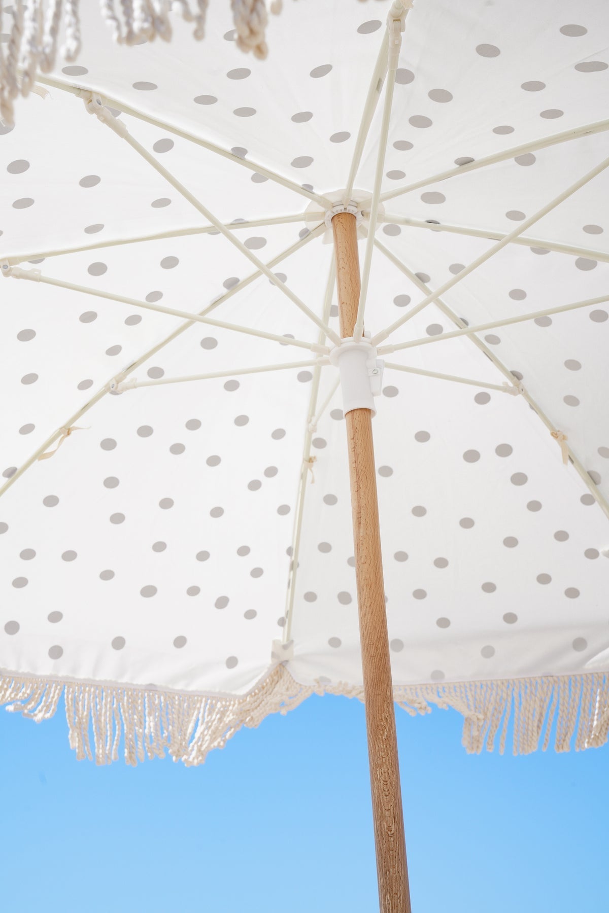 PARASOL DE PLAGE DELUXE MOUCHETÉ BLANC